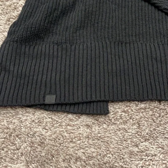 Lululemon black cardigan 5%cashmere size XS/S - Picture 5 of 7